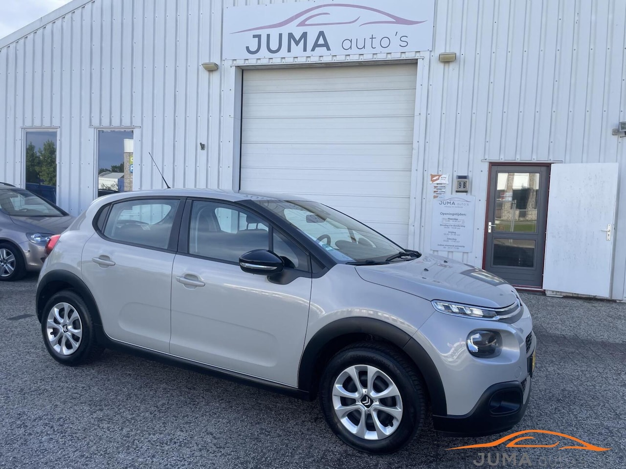 Citroën C3 - 1.2 PureTech Live 1.2 PureTech Live , Airco , trekhaak - AutoWereld.nl