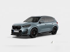 BMW X1 - sDrive18i M Sport Pro | Panorama | Maxton | Adaptief M-Onderstel | M Sportremmen | Comfort