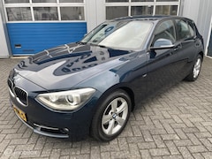 BMW 1-serie - 118i 170Pk Automaat Sport Line Trekhaak-Cruise