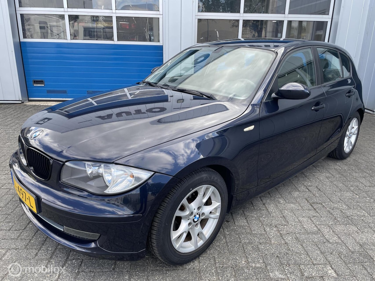 BMW 1-serie - 116i 5D Business Line Airco-16''- - AutoWereld.nl