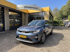 Kia Stonic - 1.0 T-GDi ExecutiveLine Automaat Climate Control Navi Camera Carplay
