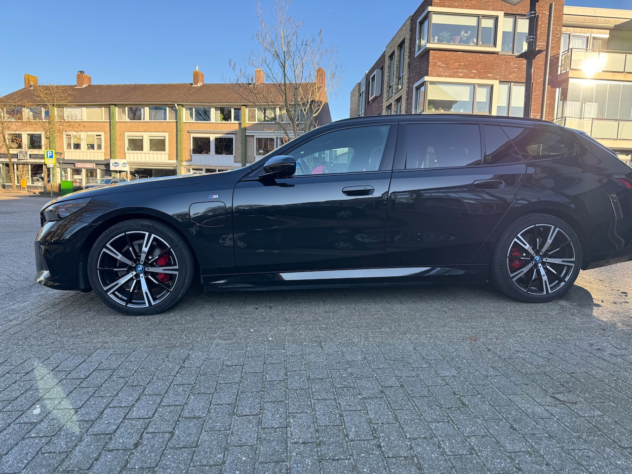 BMW 5-serie Touring - 530e M Sport Edition - AutoWereld.nl