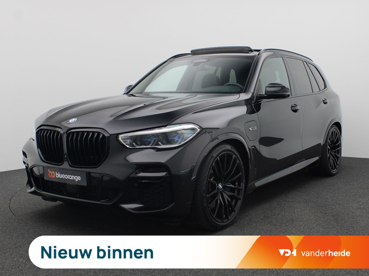 BMW X5 - xDrive45e High Executive 394PK Aut. M-Sport, Panoramadak, Trekhaak, Bowers & Wilkins Audio - AutoWereld.nl