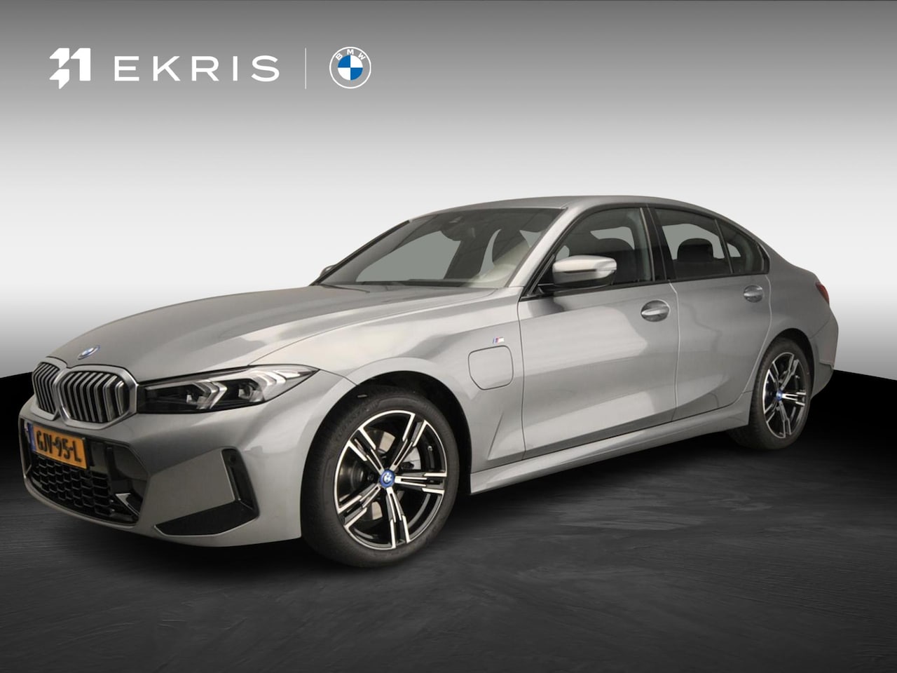 BMW 3-serie - Sedan 320e | M-Sportpakket | LED | Navigatie | Sportstoelen | Lendensteunen | DAB | Hifi s - AutoWereld.nl