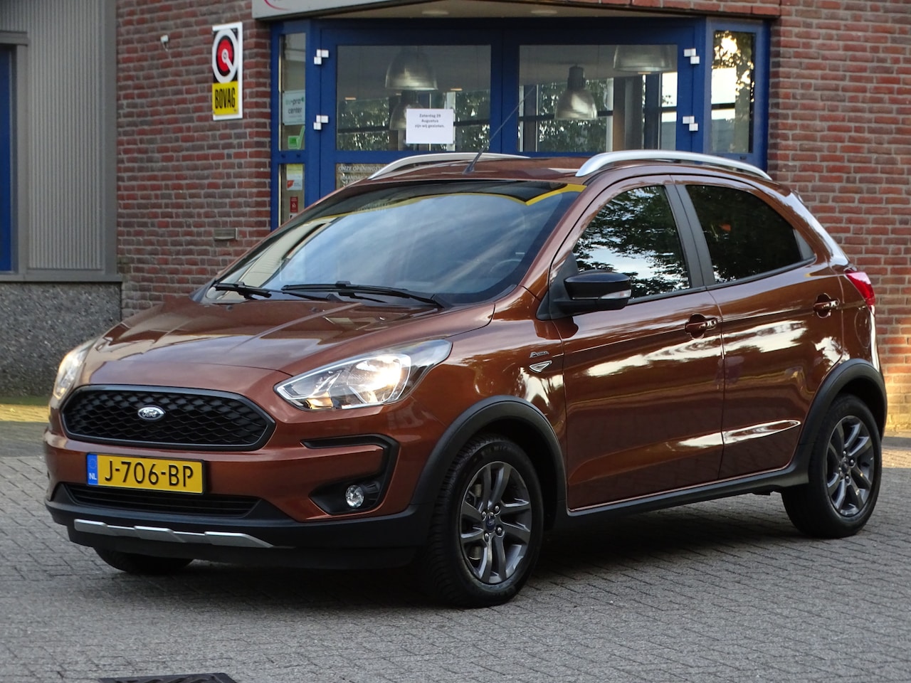 Ford Ka - 1.2 Active TREKHAAK - AutoWereld.nl