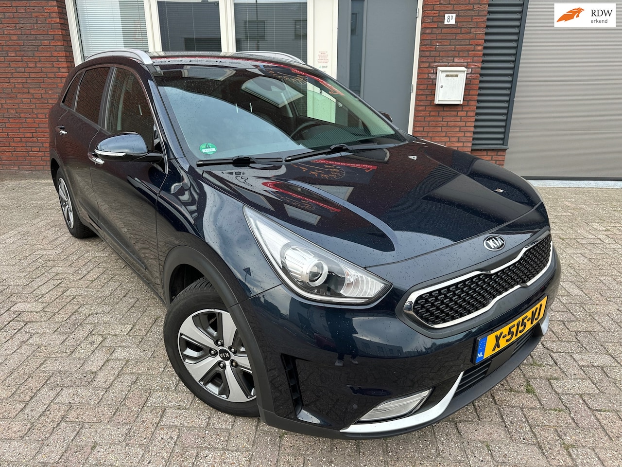 Kia Niro - 1.6 GDi Hybrid DynamicLine / Leder / Navi / Camera / PDC / DAB / Clima - AutoWereld.nl