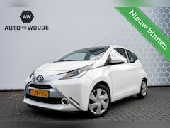 Toyota Aygo - 1.0 VVT-i x-play camera Airco centrale vergrendeling