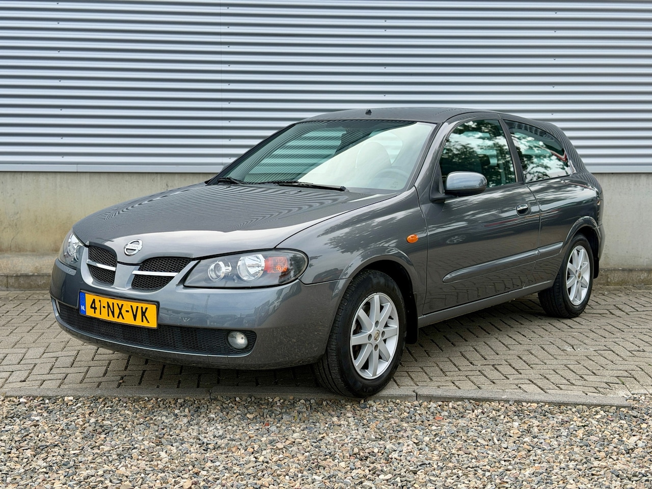 Nissan Almera - 1.5 Acenta [ ecc,lmv,trekhaak ] - AutoWereld.nl