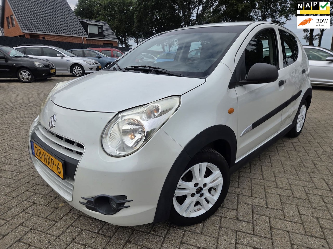 Suzuki Alto - 1.0 Comfort Plus 5 Drs 2010. Inruilkoopje!! APK 03-2027 - AutoWereld.nl