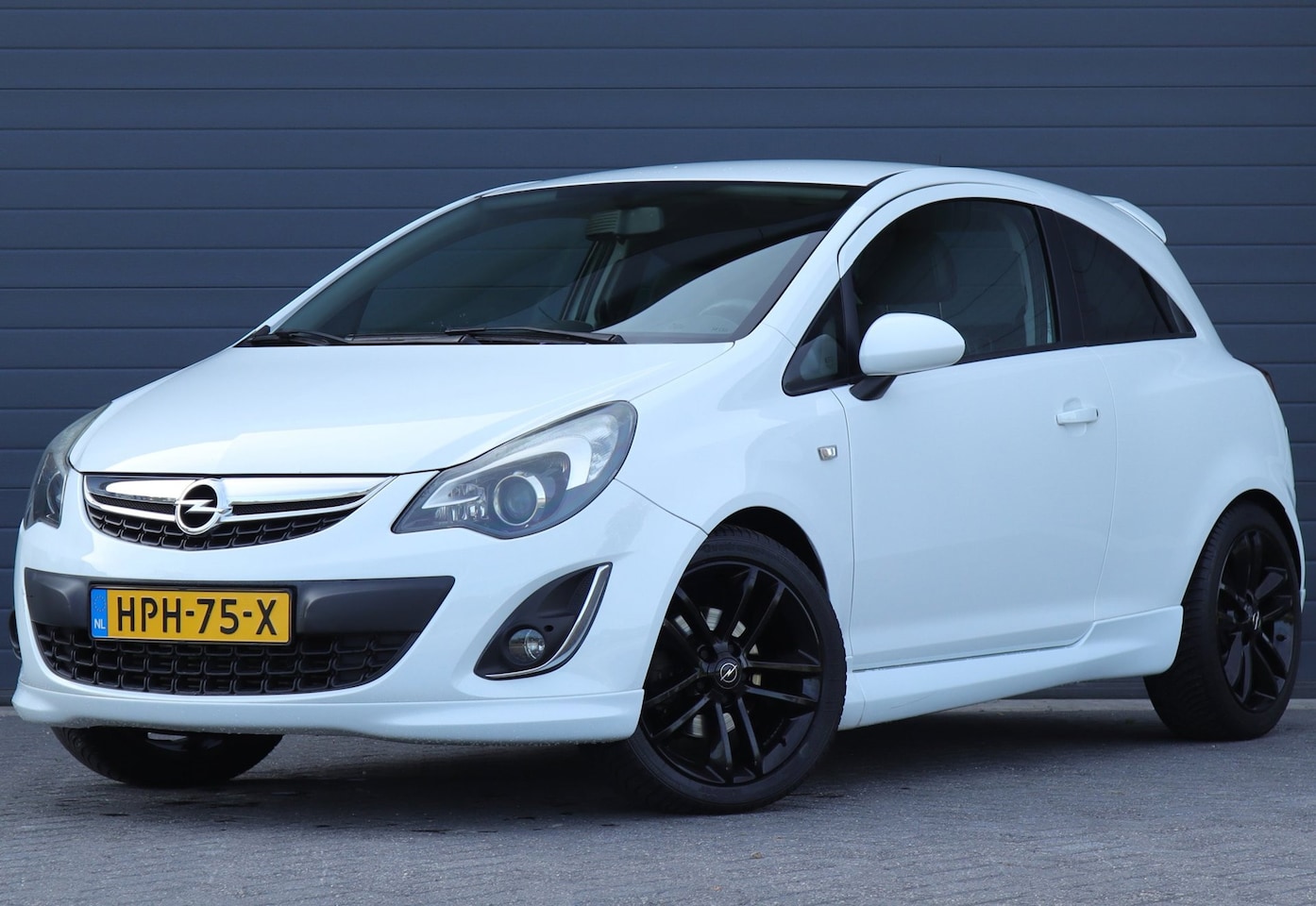Opel Corsa - 1.4 Turbo Cosmo OPC line - AutoWereld.nl