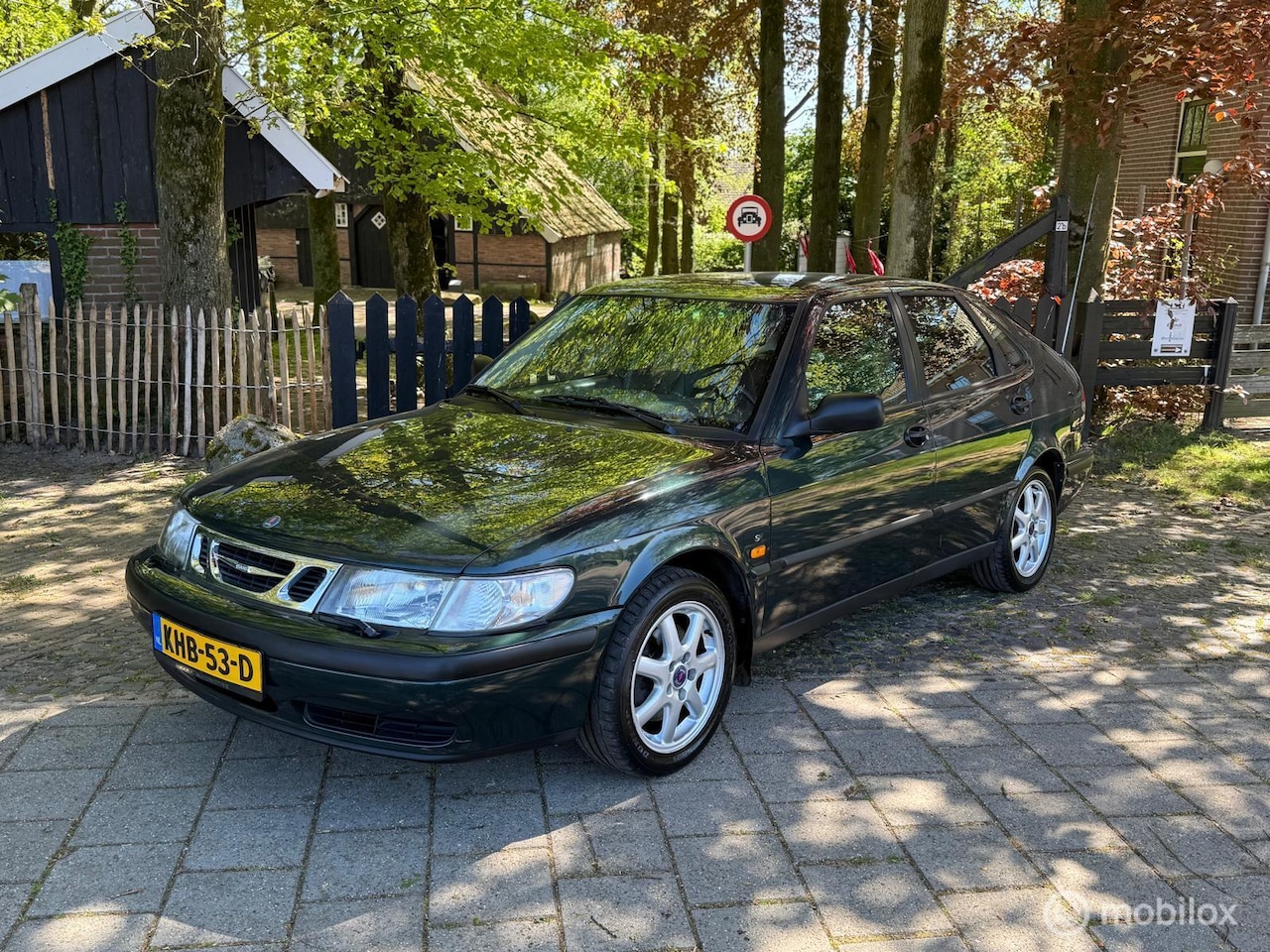 Saab 9-3 - 2.0t SE Handgeschakeld Zeer lage KM Stand! - AutoWereld.nl
