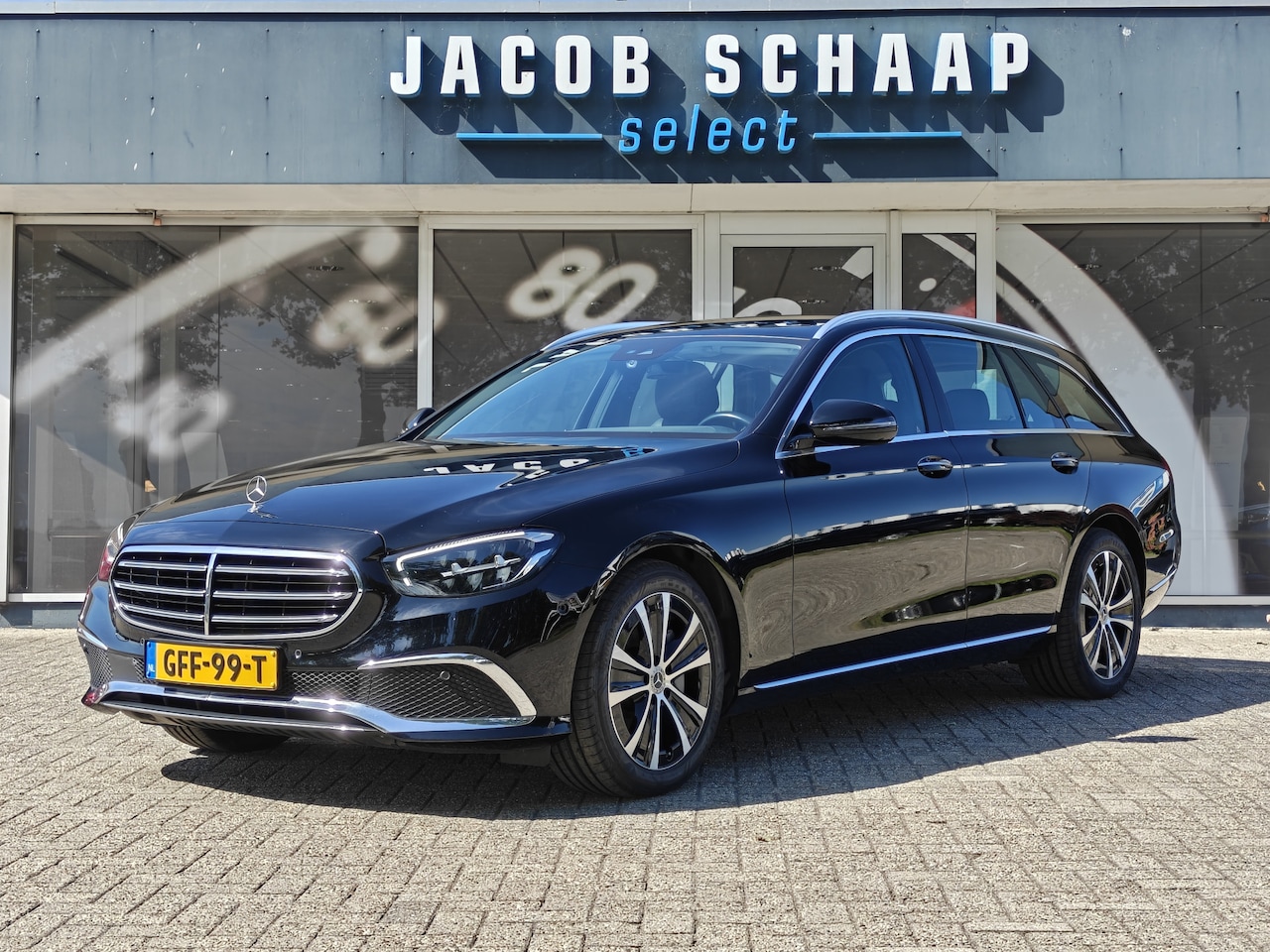 Mercedes-Benz E-klasse Estate - 300e AMG Line / Keyless / Burmester / Camera Achter / Elektr. Stoelen / stoelverwarming / - AutoWereld.nl