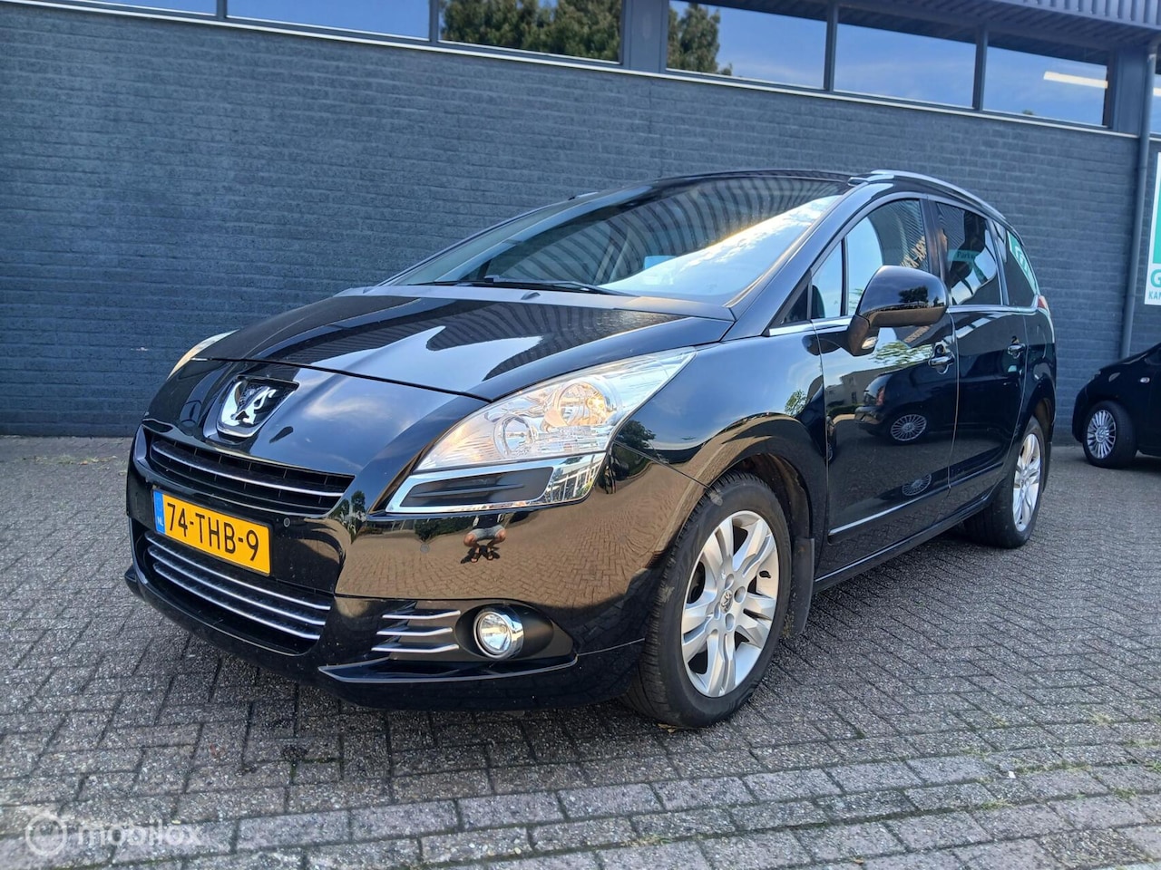 Peugeot 5008 - 1.6 THP 134.000Km Nap/Automaat/7-Persoons - AutoWereld.nl