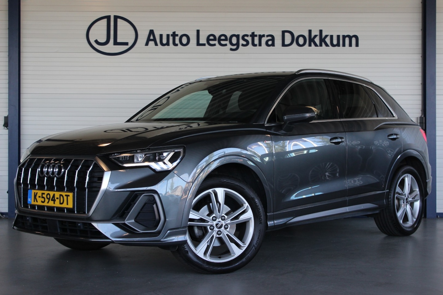 Audi Q3 - 35 TFSI S-Line Edition 1e eigenaar | Trekhaak | Keyless | Virtual Cockpit | Carplay | Blue - AutoWereld.nl