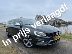 Volvo V60 - 2.4 D6 Twin Engine R-Design Schuifdak/ Afneembare Trekhaak / Vol Opties