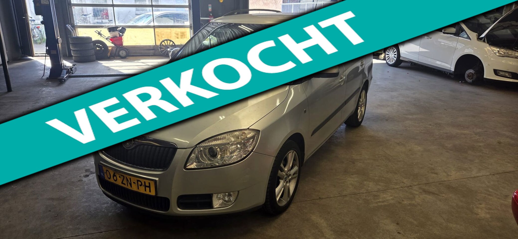 Skoda Fabia Combi - 1.6-16V Sport airco trekhaak lm velgen - AutoWereld.nl