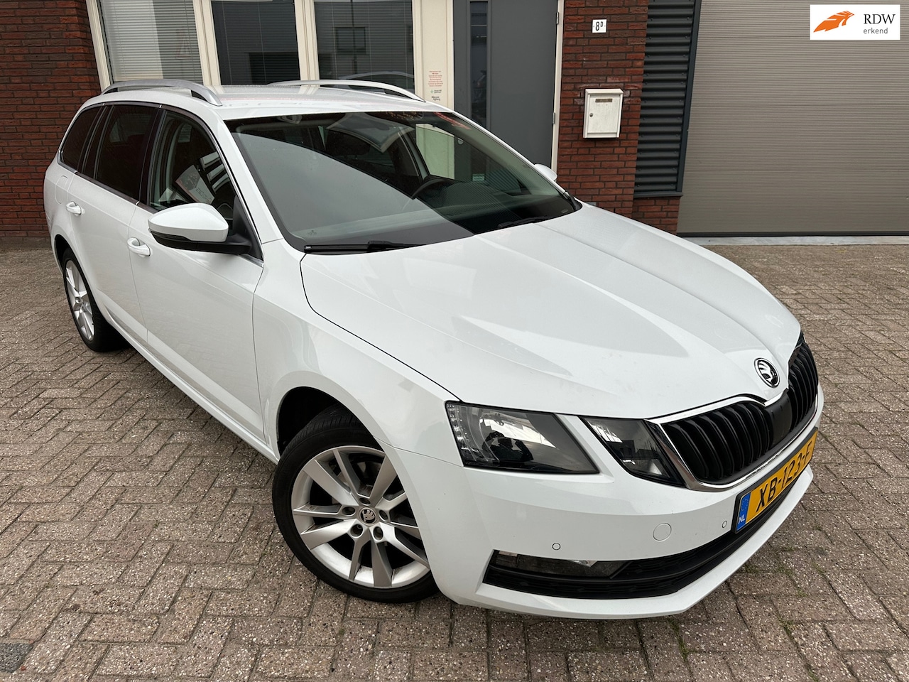 Skoda Octavia Combi - 1.5 TSI Greentech Style / Navi / PDC / DAB / Clima / Cruise / Stoelverw - AutoWereld.nl