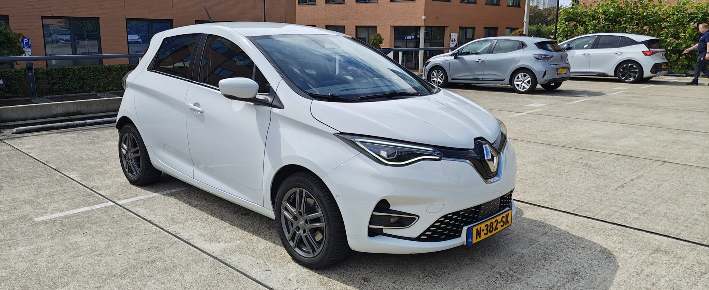 Renault Zoe - R135 Intens Business 50 135 pk 99333 km - AutoWereld.nl