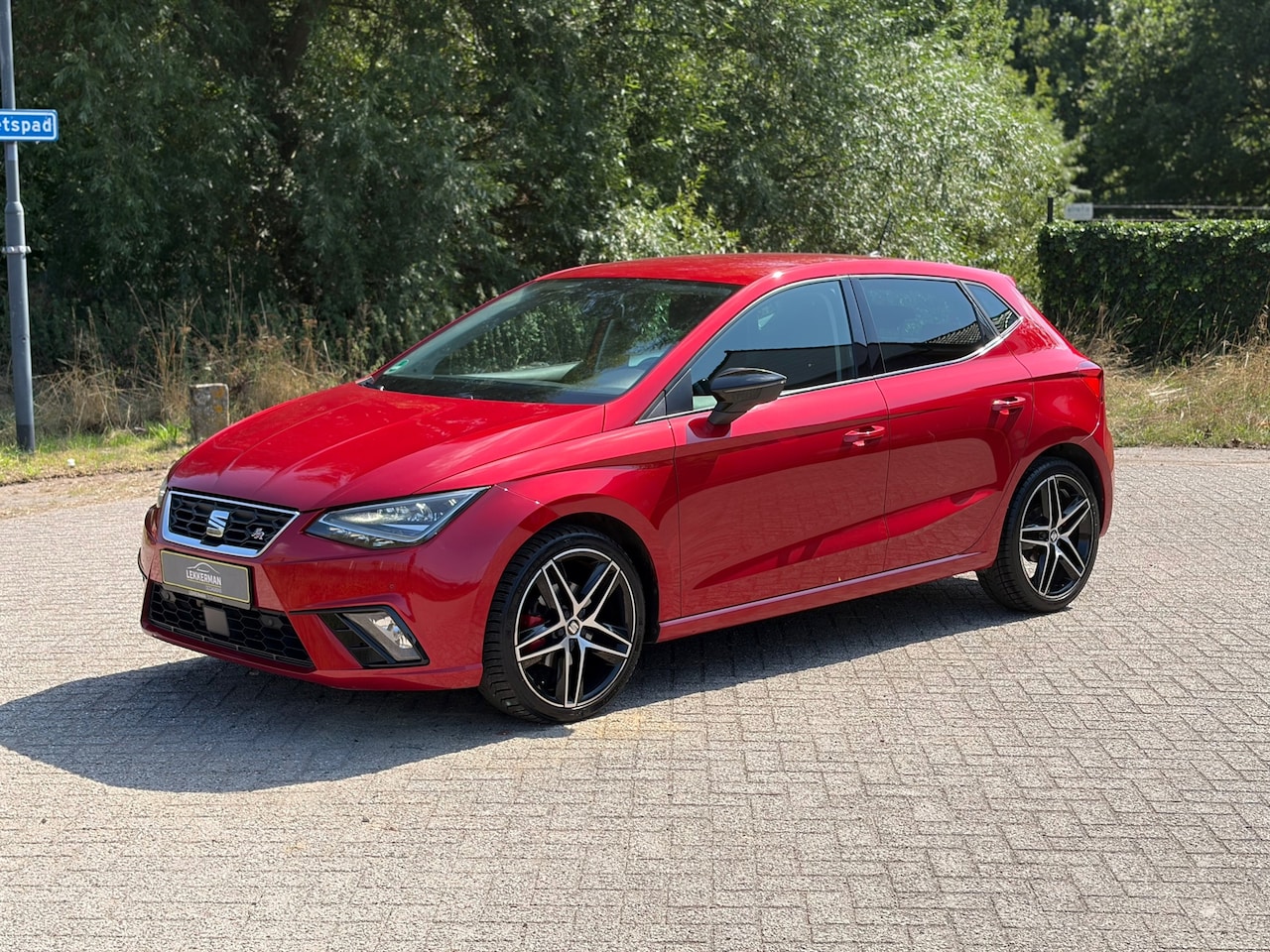 SEAT Ibiza - 1.0 TSI FR 116PK I 6 BAK I CARPLAY I ALCANTARA I CAMERA I PDC - AutoWereld.nl
