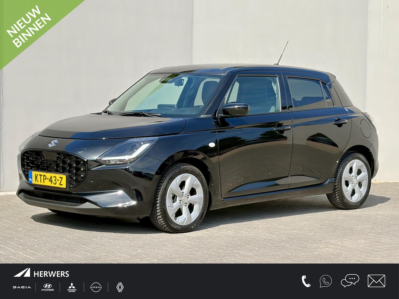 Suzuki Swift - 1.2 Select Smart Hybrid / Fabrieksgarantie tot 27-02-2036 / Navigatie / All season banden - AutoWereld.nl