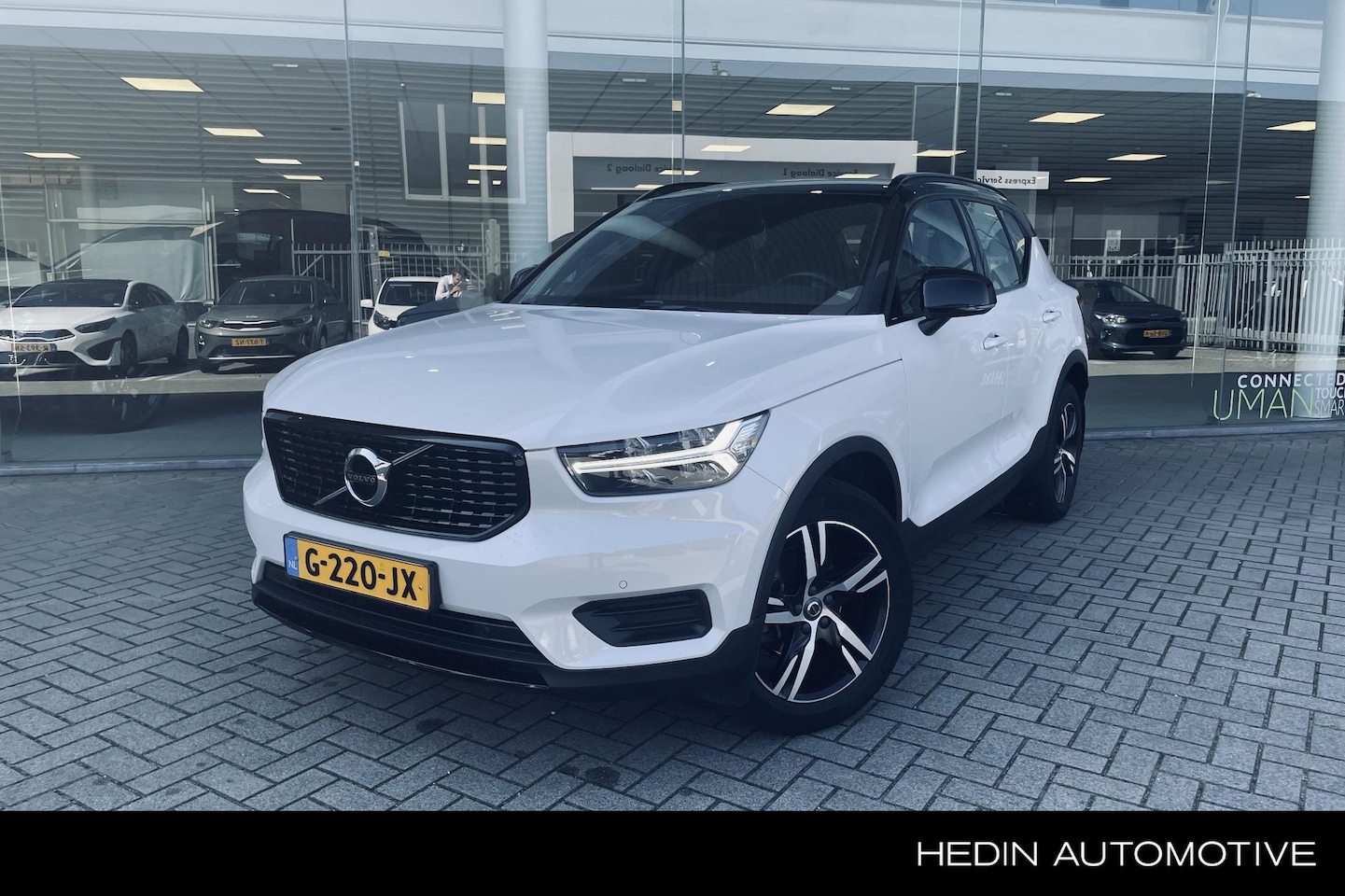 Volvo XC40 - 1.5 T3 R-Design | 1e eig. | Elec. Achterklep | Nav | Led | - AutoWereld.nl