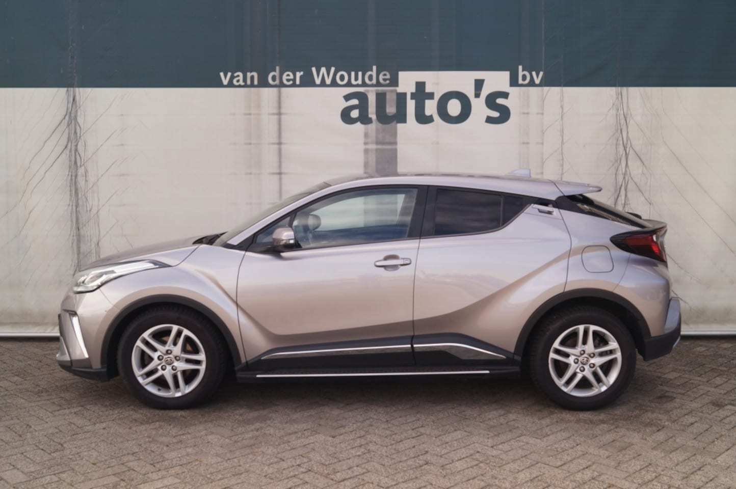 Toyota C-HR - 1.8 Hybrid Dynamic Edition -LEER-NAVI-CAM-ECC- - AutoWereld.nl