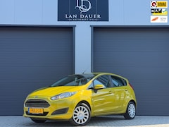 Ford Fiesta - 1.0 Style / NAP / Elektrische Ramen / Trekhaak