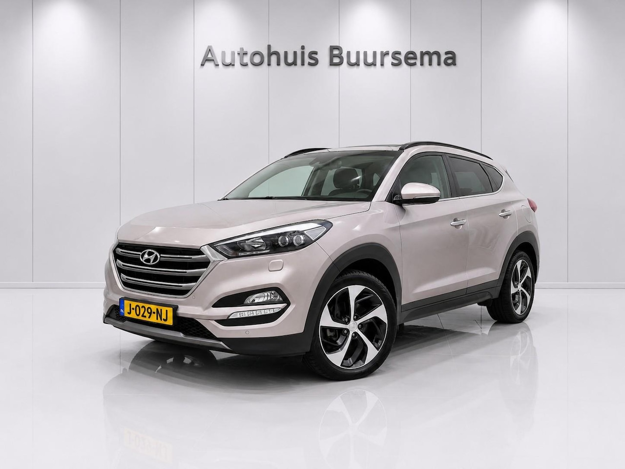 Hyundai Tucson - 1.6 T-GDi Prem. 4WD | Trekhaak | Automaat | Panoramadak | Navigatie | - AutoWereld.nl