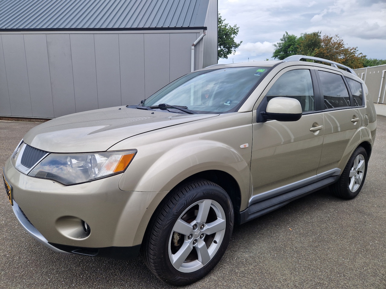 Mitsubishi Outlander - 2.4 Intense Special Edition 2.4 Intense+ Special Edition - AutoWereld.nl