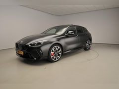 BMW 1-serie - 120 M Sportpakket Pro / Premium Pack / Panoramadak / Harman-Kardon / Camera / Getint glas