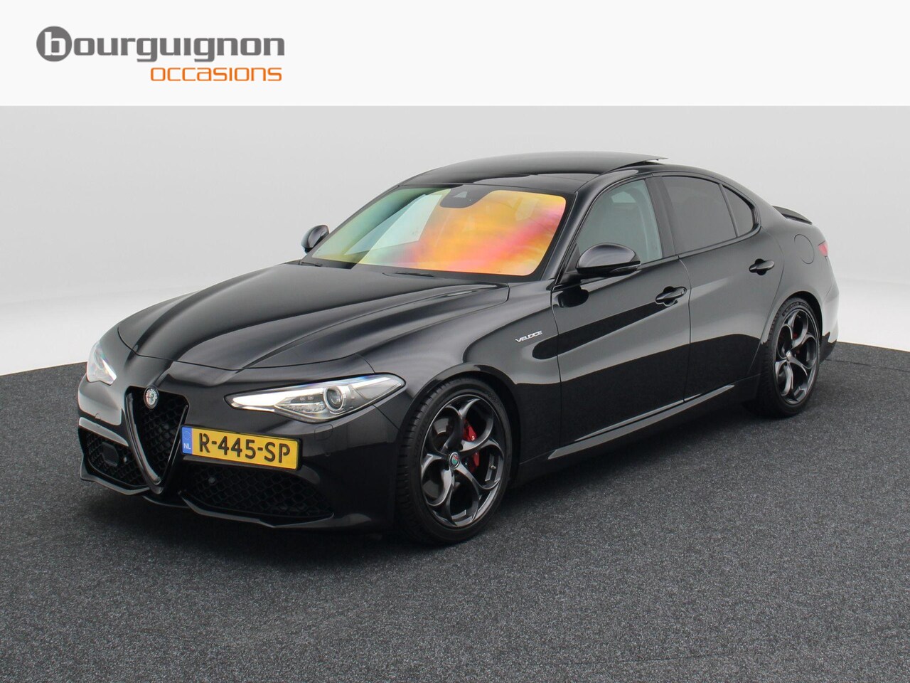 Alfa Romeo Giulia - 2.0 T 280 Pk Automaat AWD Veloce | Stoel/Stuurverwarming | Camera | Harman/Kardon | Panora - AutoWereld.nl