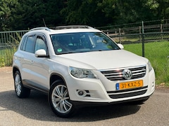 Volkswagen Tiguan - 2.0 TSI Sport&Style 4Motion /Automaat/Pano/Navi/Airco/