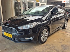 Ford Focus Wagon - 1.0 Titanium in zeer goede staat *157dkm