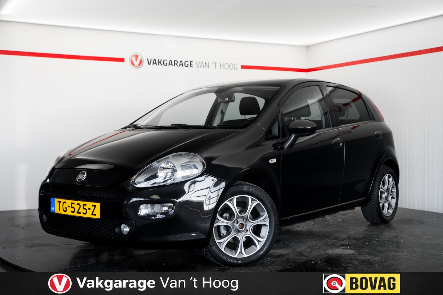 Fiat Punto Evo - 0.9 TwinAir Sempre Trekhaak Navigatie Cruisecontrol - AutoWereld.nl