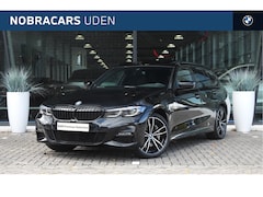 BMW 3-serie Touring - 330e High Executive M Sport Automaat / Panoramadak / Sportstoelen / Laserlight / Achteruit