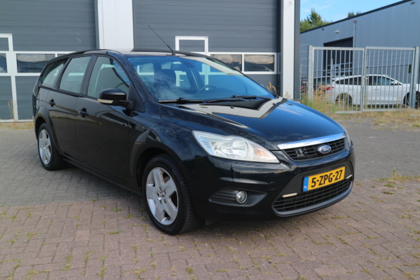 Ford Focus Wagon - 1.8 Trend Flexi Fuel 1.8 Trend Flexi Fuel - AutoWereld.nl