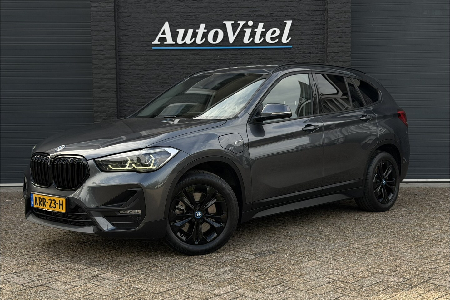 BMW X1 - xDrive25e | Camera | Head-Up | Groot NAVI | Stoelverwarming | Elektrische Klep | 35X op vo - AutoWereld.nl