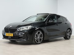 BMW 1-serie - 118i Executive 50 Jahre Editie M Sport Panoramadak 300