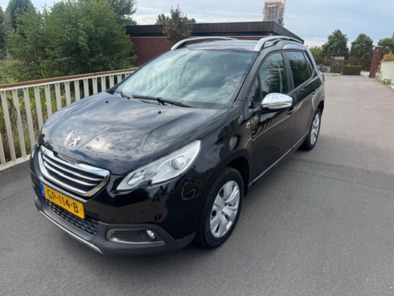 Peugeot 2008 - 1.2 PureTech Style 1.2 PureTech Style - AutoWereld.nl