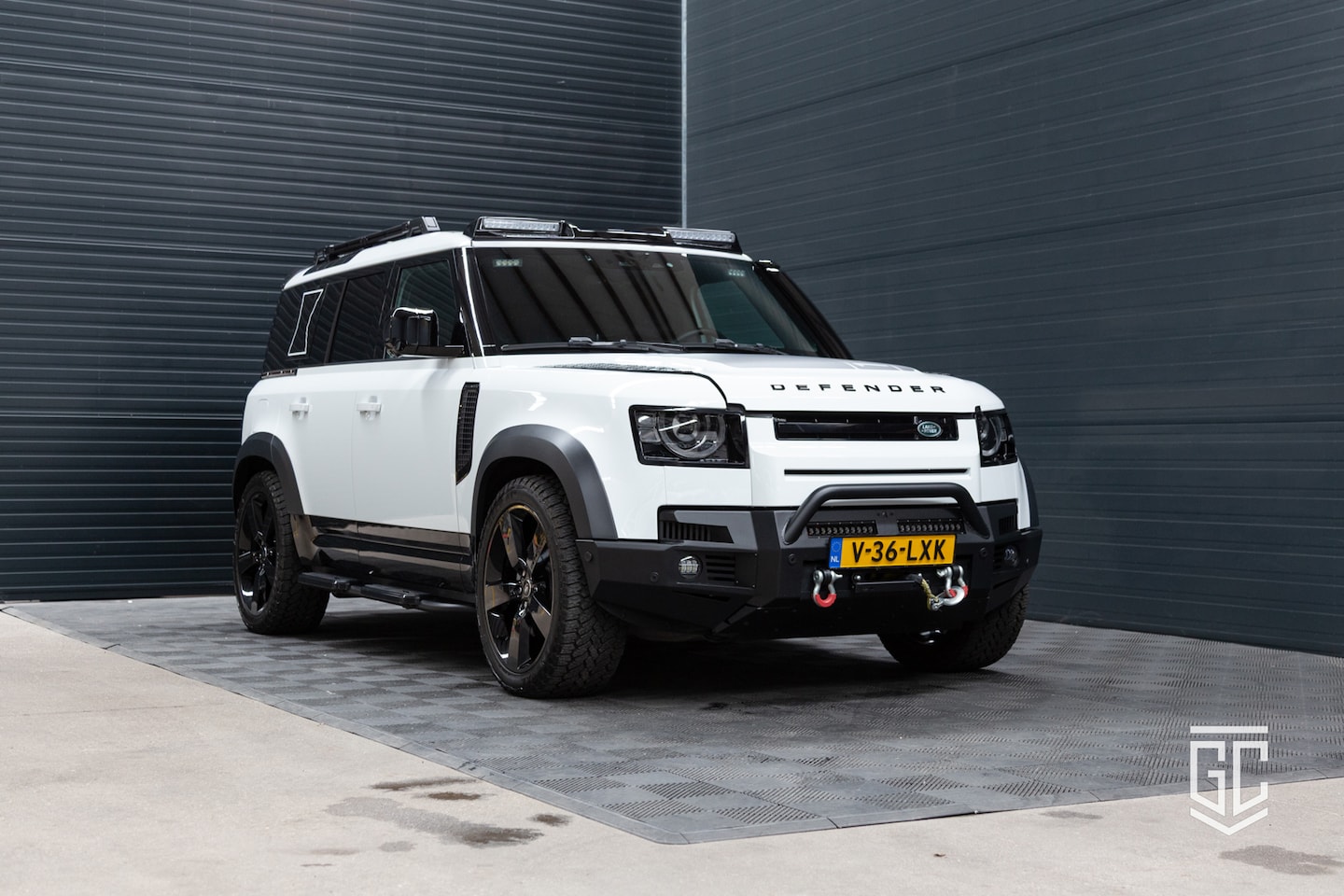 Land Rover Defender Hard Top - 3.0 D300 110 MHEV X-Dynamic HSE 3.0 D300 110 MHEV X-Dynamic HSE - AutoWereld.nl