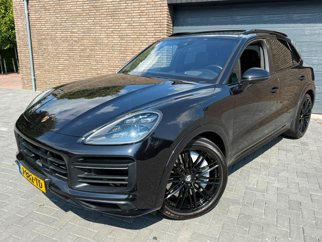 Porsche Cayenne - 4.0 Turbo 4.0 Turbo, SPORT DESIGN, 22'', PANO, BOSE, 4-WIEL STURING, SPORT-CHRONO, 250K NP - AutoWereld.nl