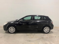 Opel Astra - 1.8 5drs. Navi Airco Cruise C
