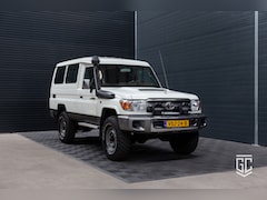 Toyota Land Cruiser - VDJ78