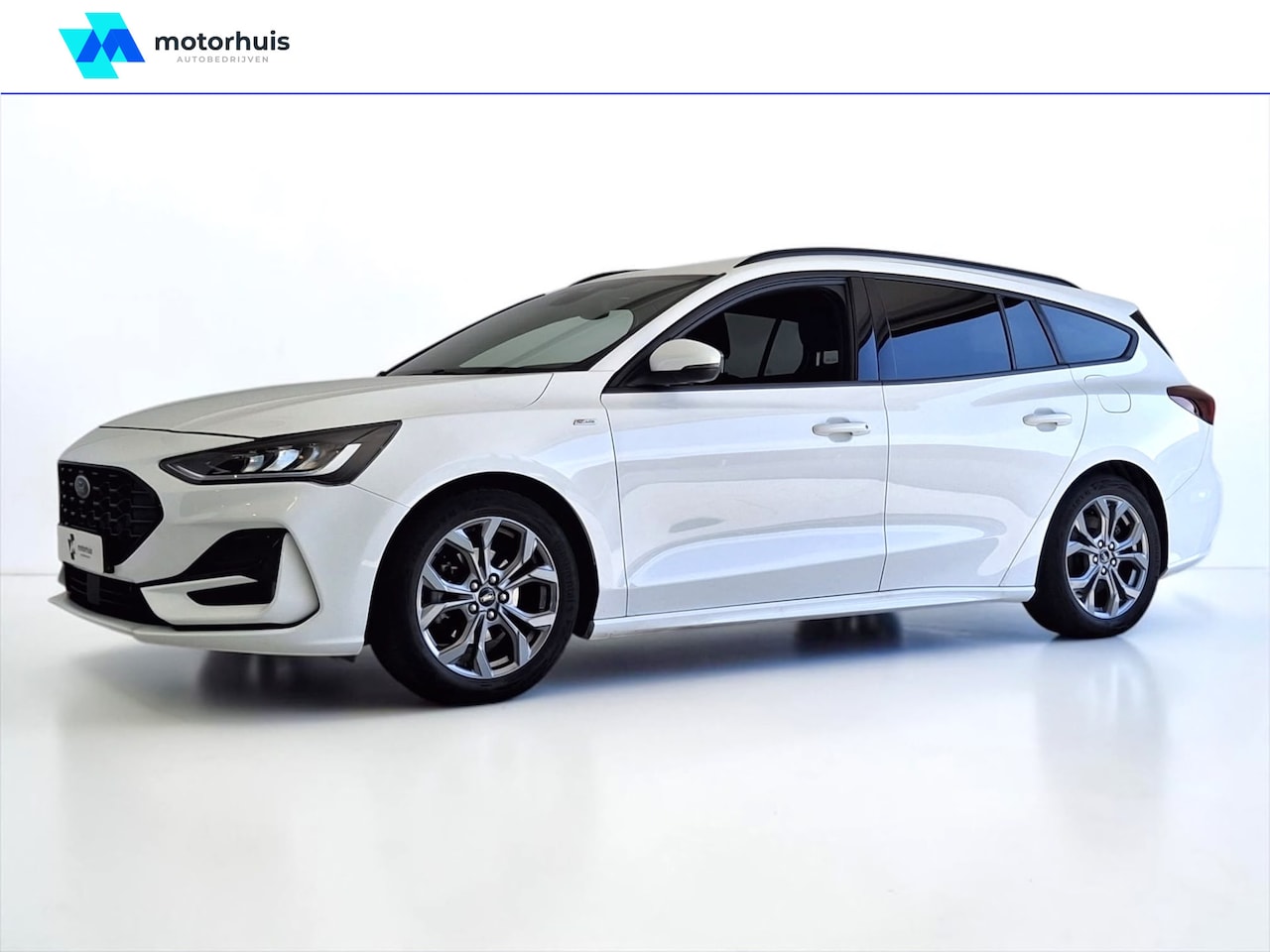 Ford Focus Wagon - 1.0 EcoBoost Hybrid ST Line X WINTERPACK CAMERA CARPLAY LED - AutoWereld.nl
