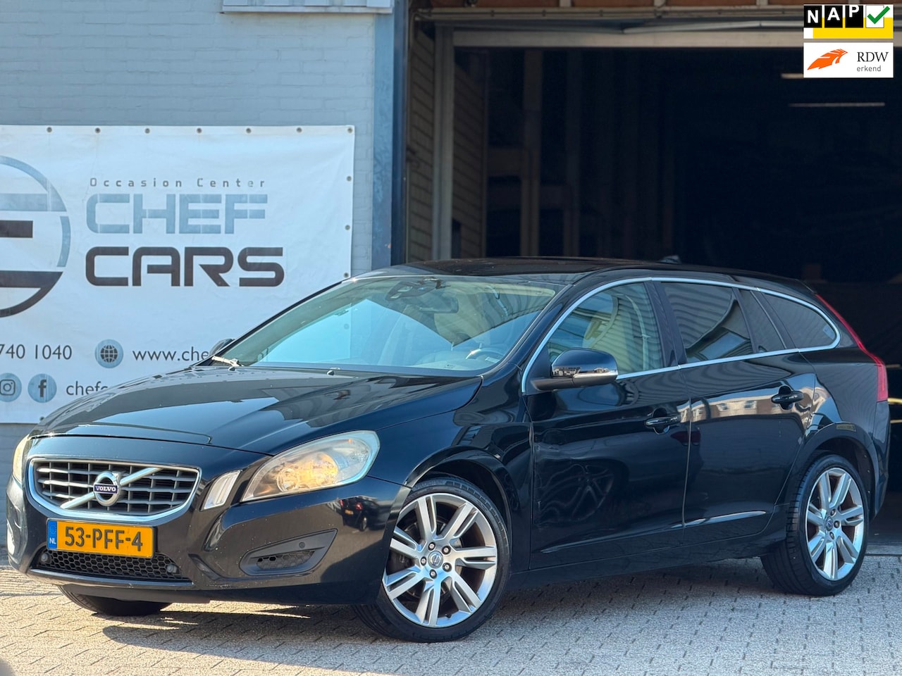 Volvo V60 - 1.6|NAP|AIRCO|CRUISE|NAVI|LEER|PDC|DISTRIBUTIE VV! - AutoWereld.nl