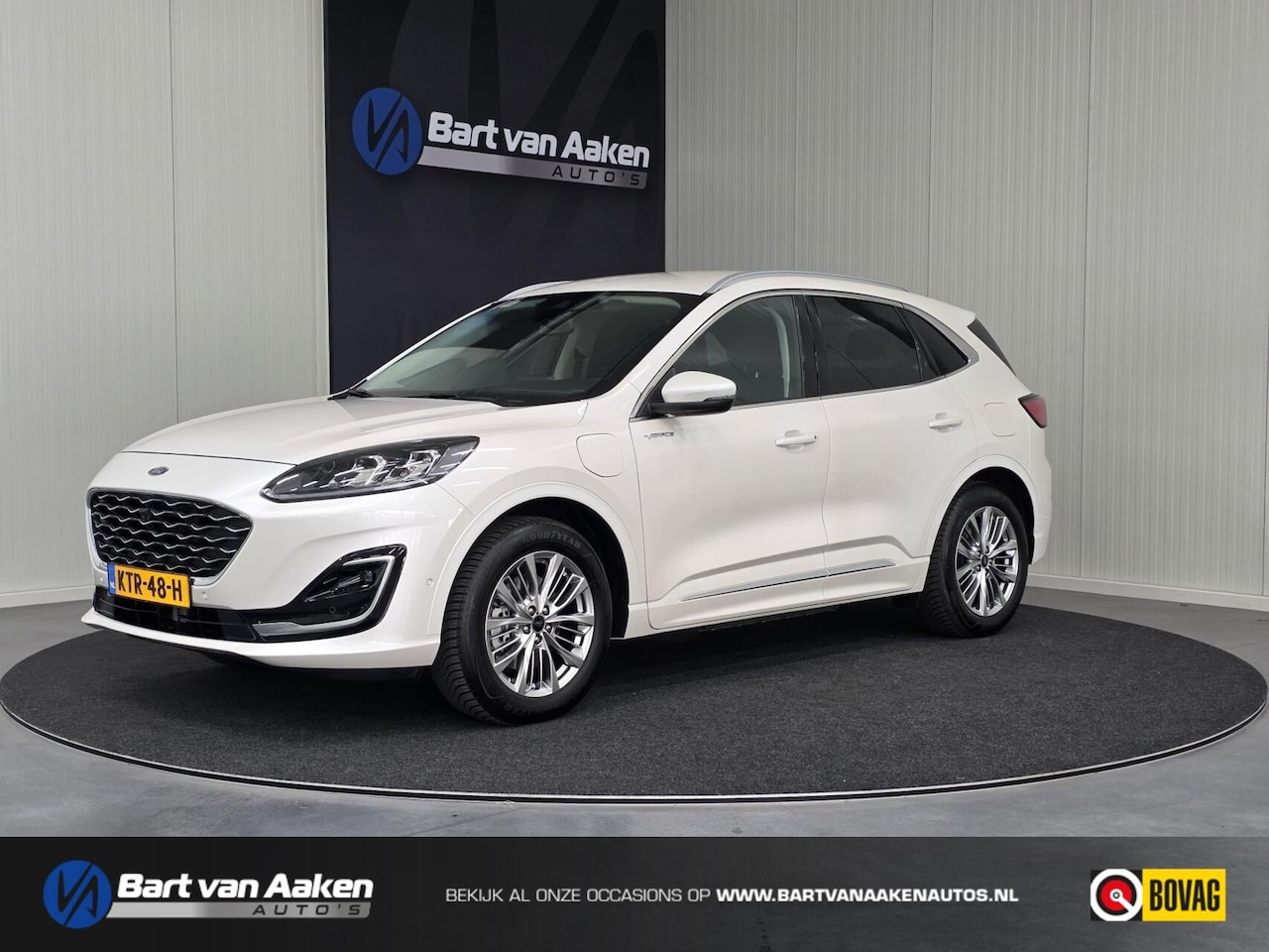 Ford Kuga - 2.5 PHEV Vignale 225pk 2xCamera Keyless Zeer compleet Trekhaak - AutoWereld.nl