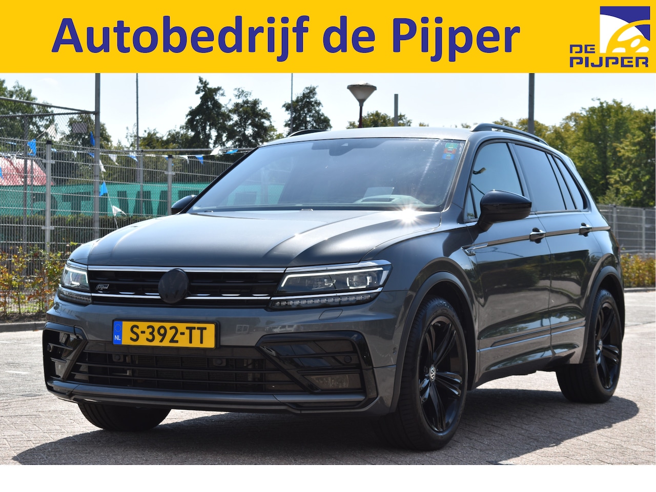 Volkswagen Tiguan - 1.5 TSI ACT Highline Business 3x R-Line Blackstyle | HUD | Camera | Carplay | Virtual cock - AutoWereld.nl