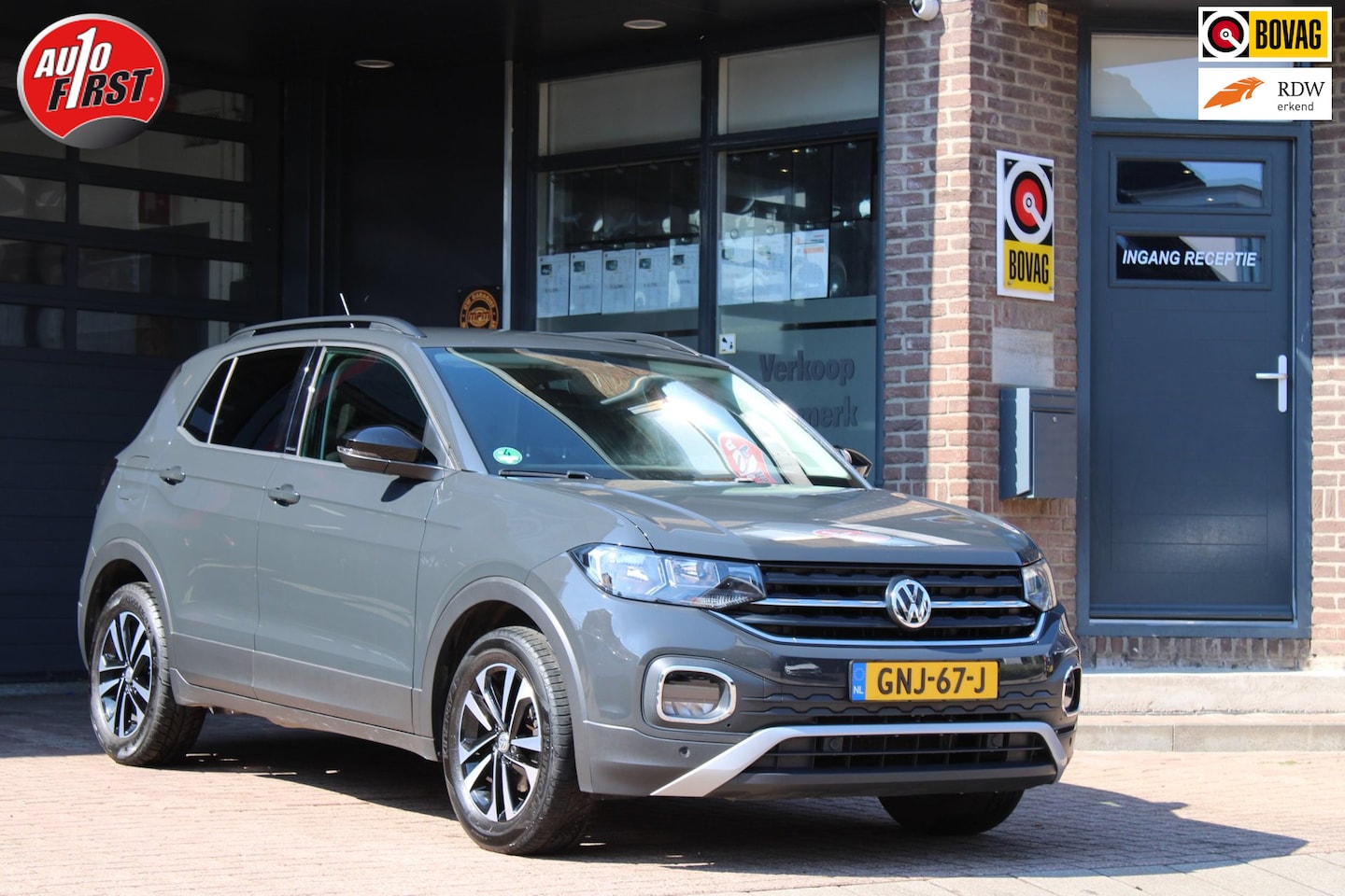 Volkswagen T-Cross - 1.0 TSI Life Business / Carplay / Camera / Stoelverwarming / Adapt Cruise - AutoWereld.nl