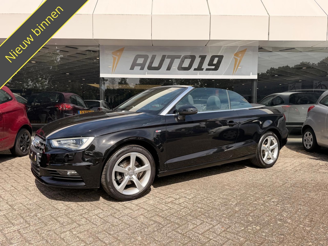 Audi A3 Cabriolet - 1.4 TFSI CoD Attraction 1.4 TFSI CoD Attraction - AutoWereld.nl