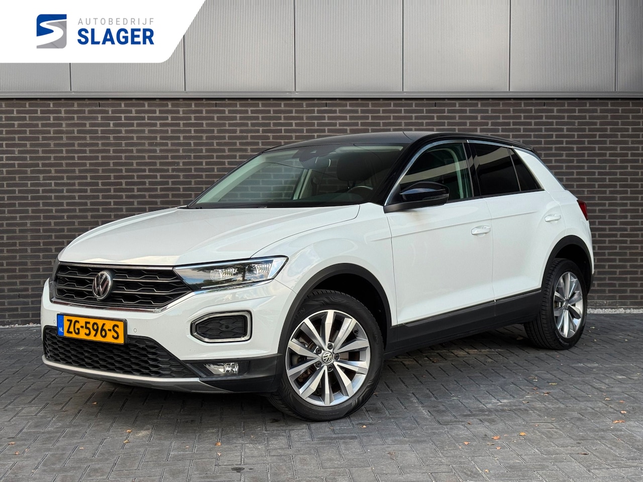 Volkswagen T-Roc - 1.0 TSI Style | LED | Navi | ACC - AutoWereld.nl